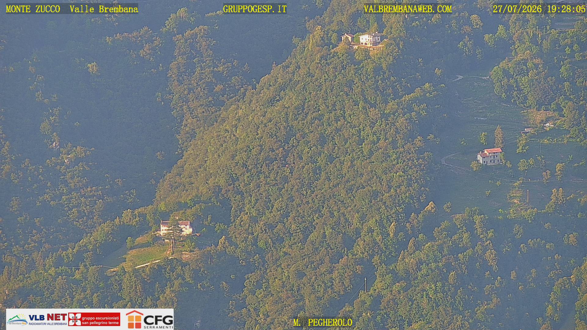 Webcam Monte Zucco – Vetta Monte Disgrazia, Monte Pegherolo, Monte Secco, Monte Cadelle, e in primo piano Torcola Soliva