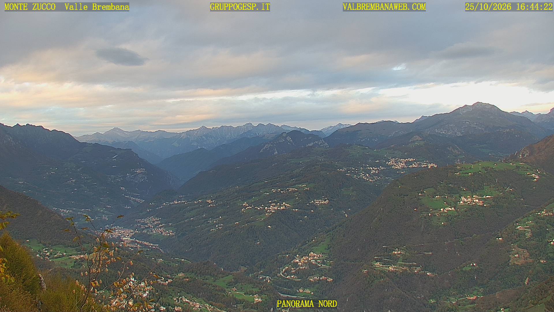 Panoramica sulle Orobie verso nord