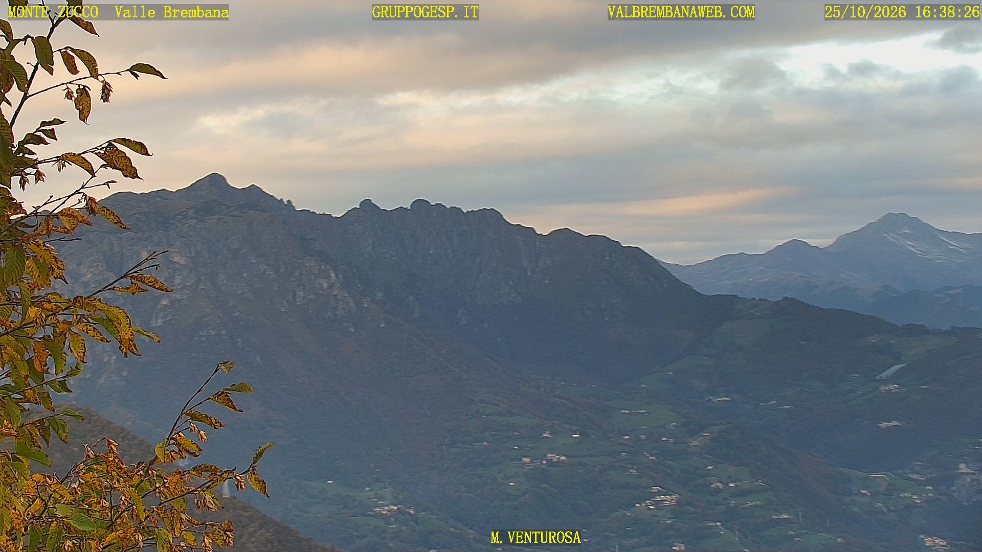 Vista verso il Monte Cancervo e il Monte Venturosa