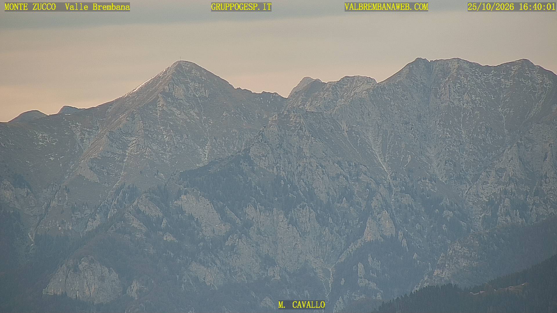 Vista verso il Monte Cavallo e il Pizzo Cavallino